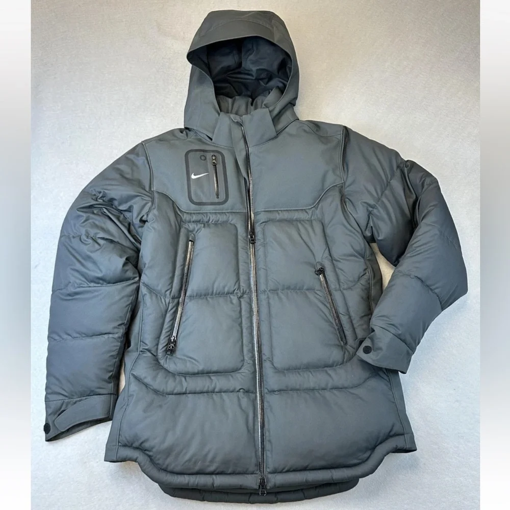 Nike Jacket Gray 378068-010 Thick Insulated Hooded Thick Tech Paneled Puffer